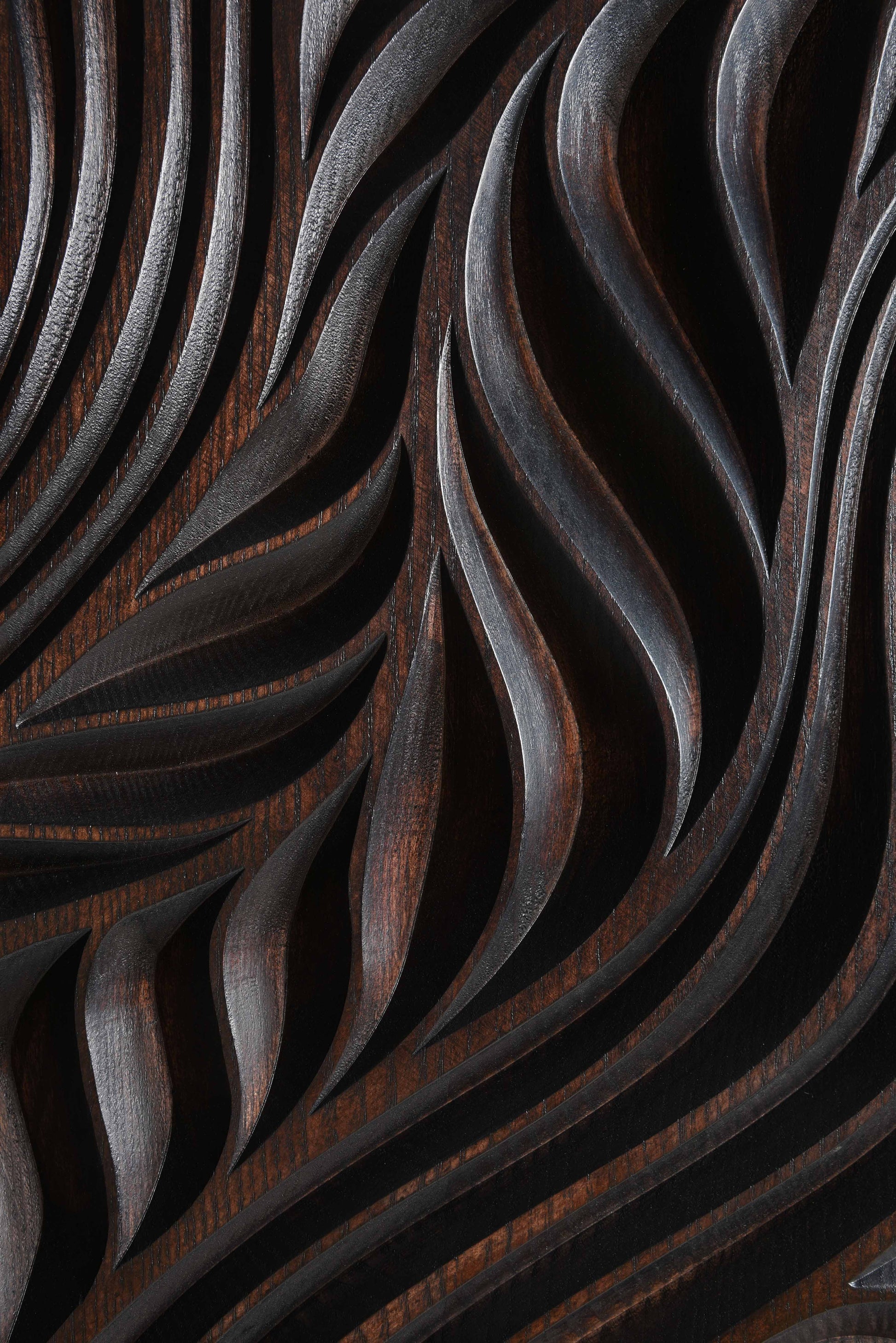 Zoomed-in view capturing the organic, meandering flow carving, merging geometry art sophistication with everyday interior decoration ease.