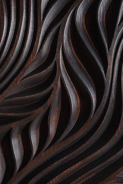 Zoomed-in view capturing the organic, meandering flow carving, merging geometry art sophistication with everyday interior decoration ease.