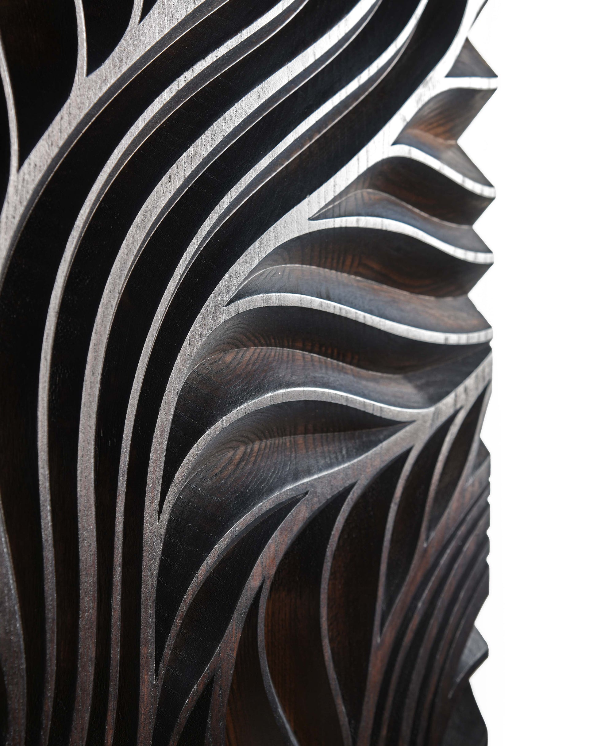 Zoomed-in view capturing the organic, meandering flow carving, merging geometry art sophistication with everyday interior decoration ease.